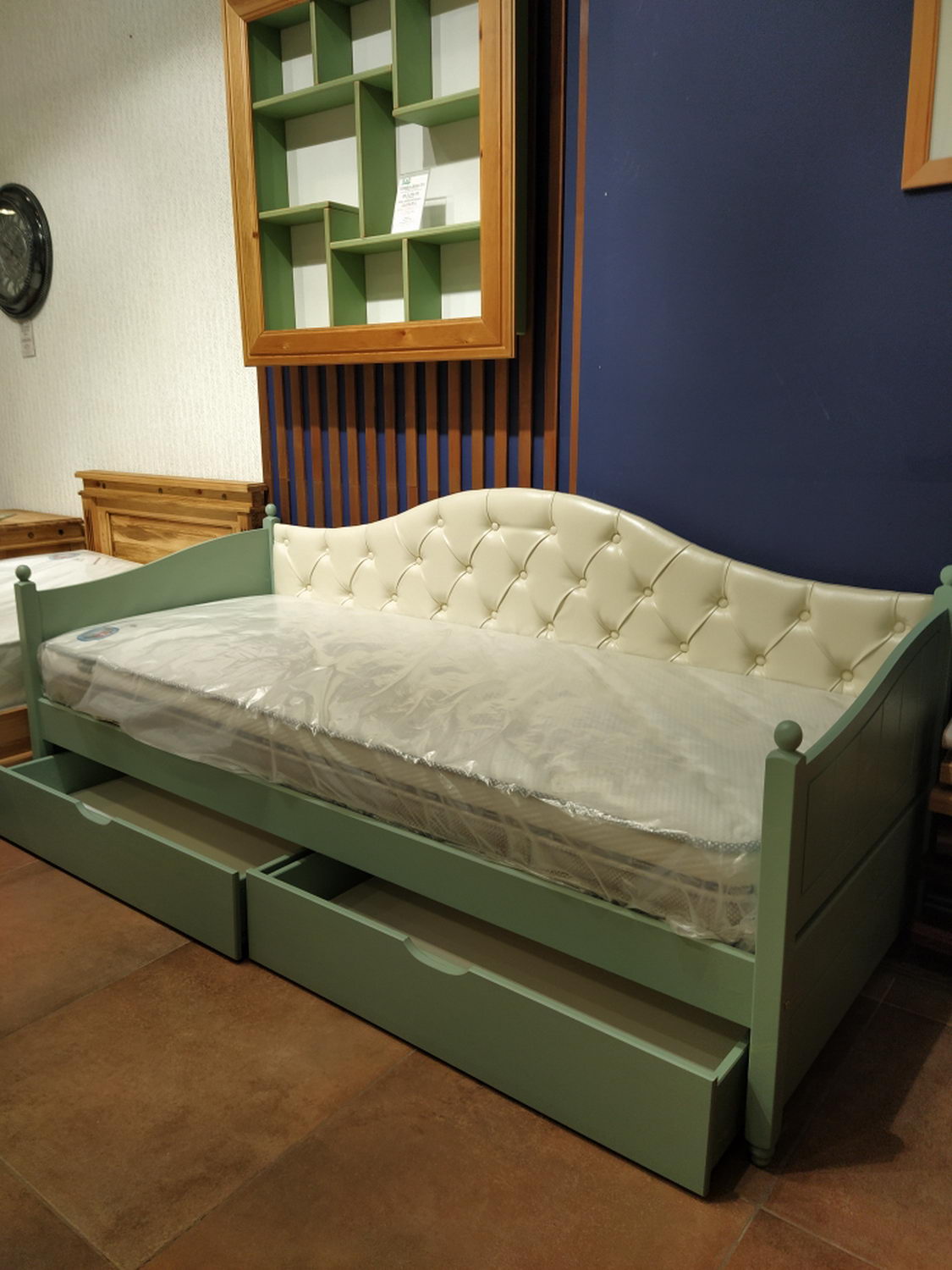 Тахта Айно №8 с мягким изголовьем с ящиками  900х2000