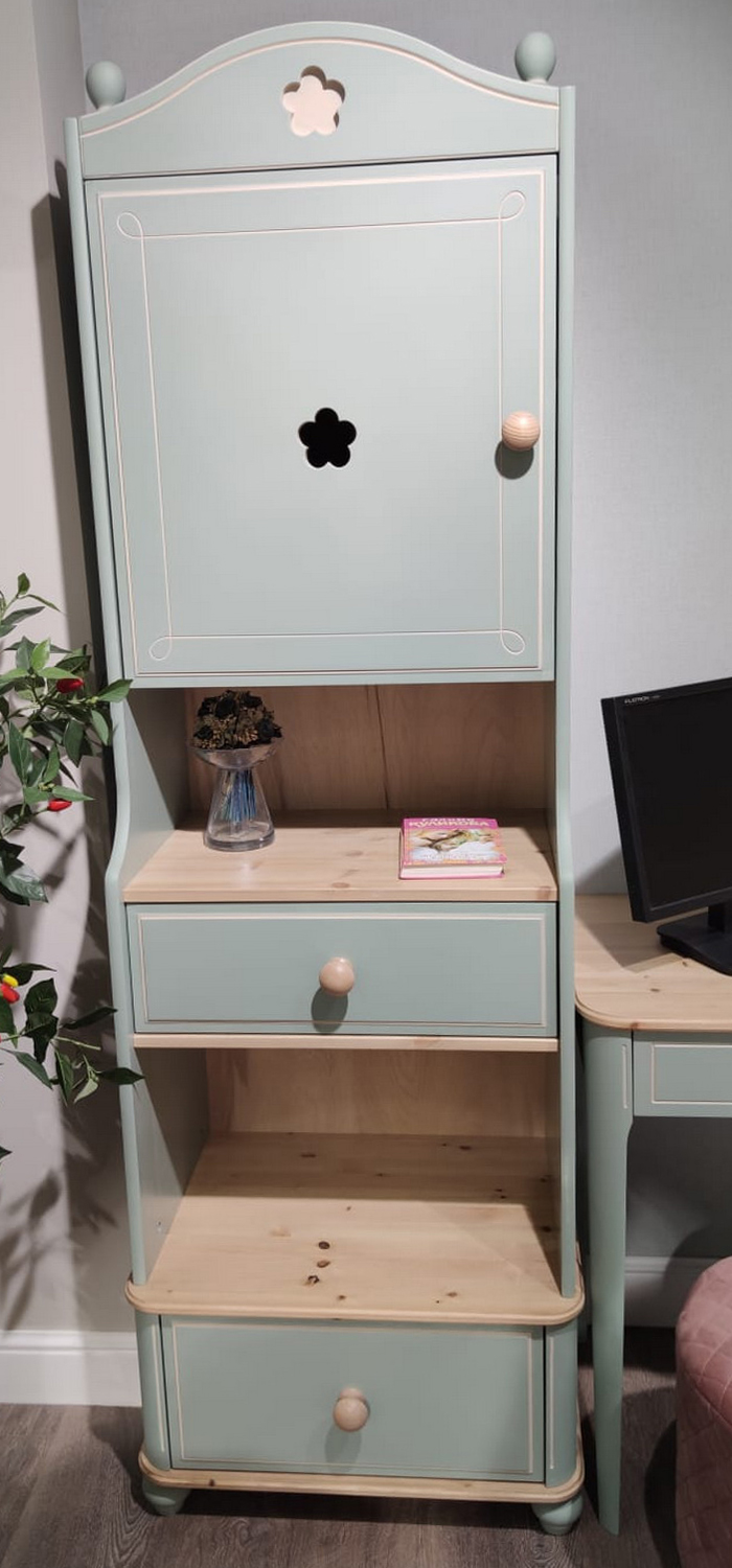 Стеллаж одностворчатый Бетти №6