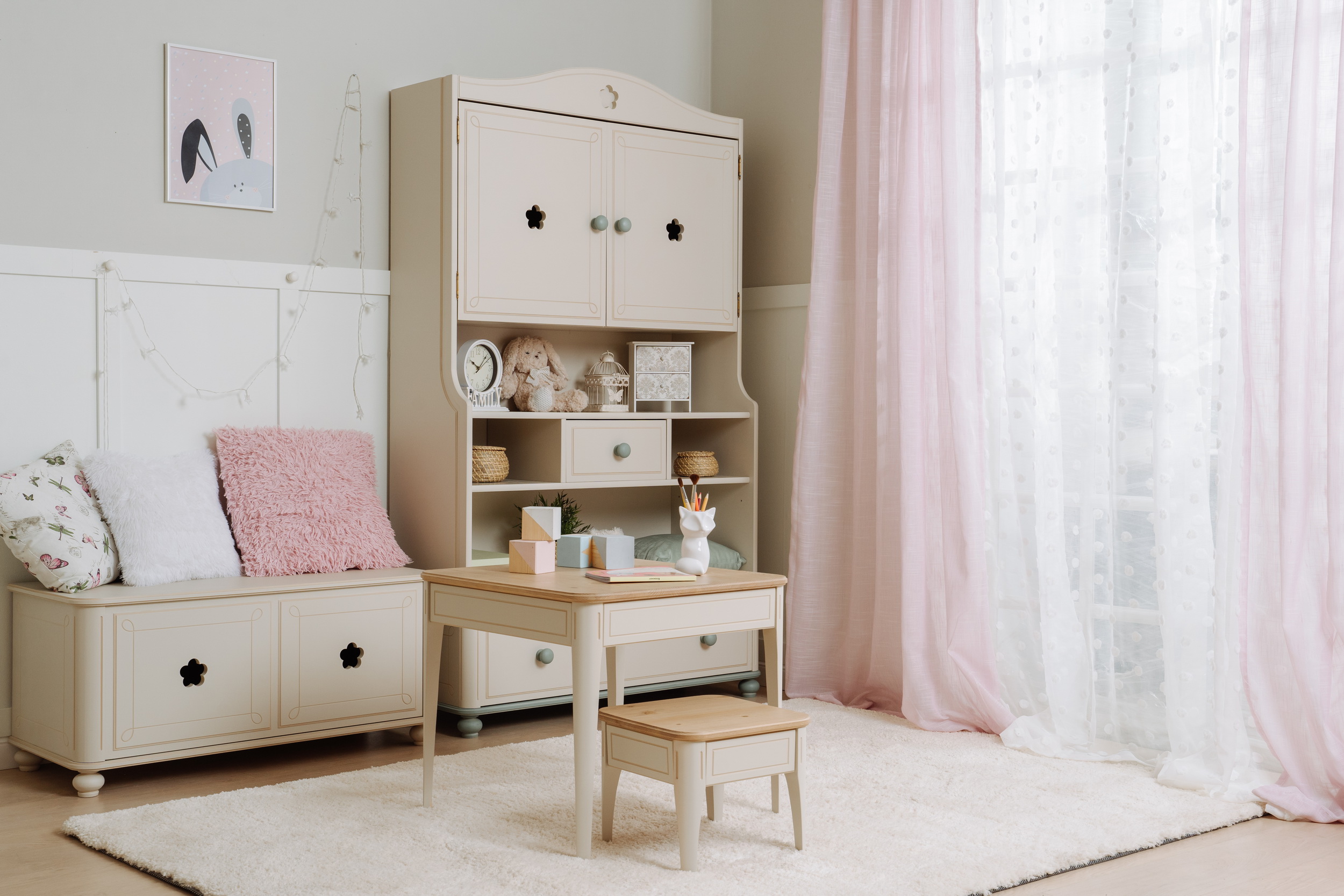 Стол детский массив Бетти