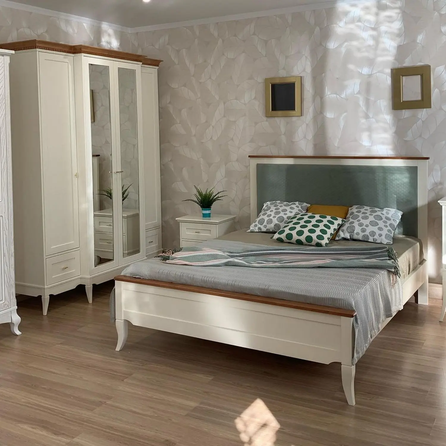 Кровать "Римини"1800х2000 с мягким изголовьем