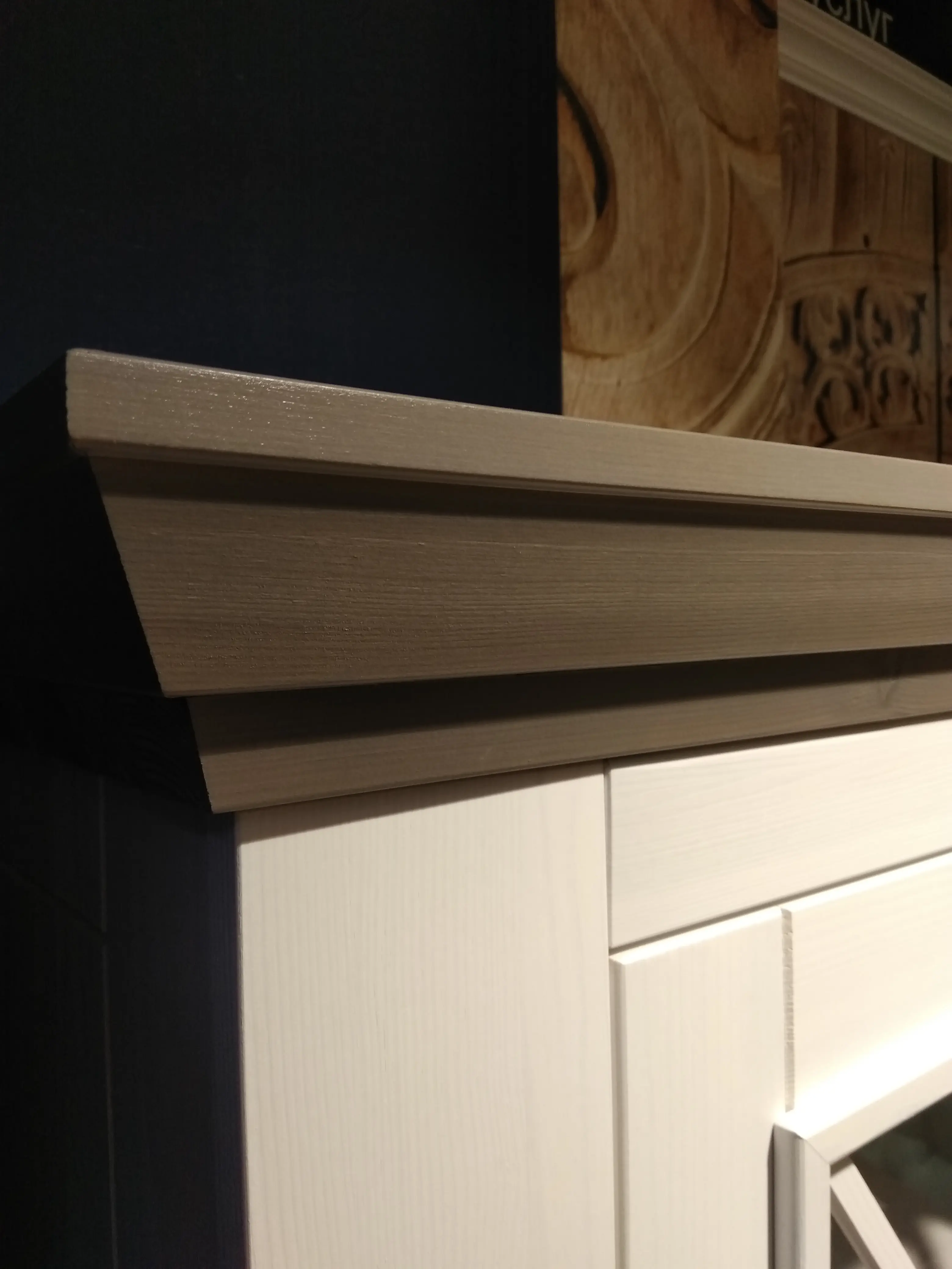 Шкаф Форест для посуды низкий 2-дверный с 1 ящиком белый воск/серый