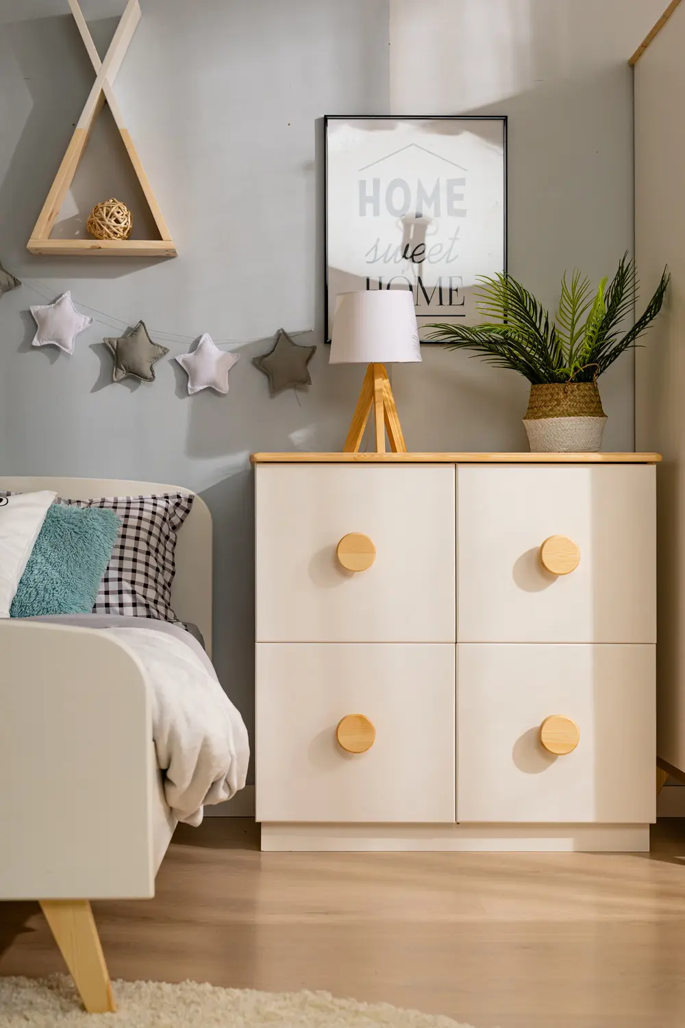 Полка треугольная ТК №3