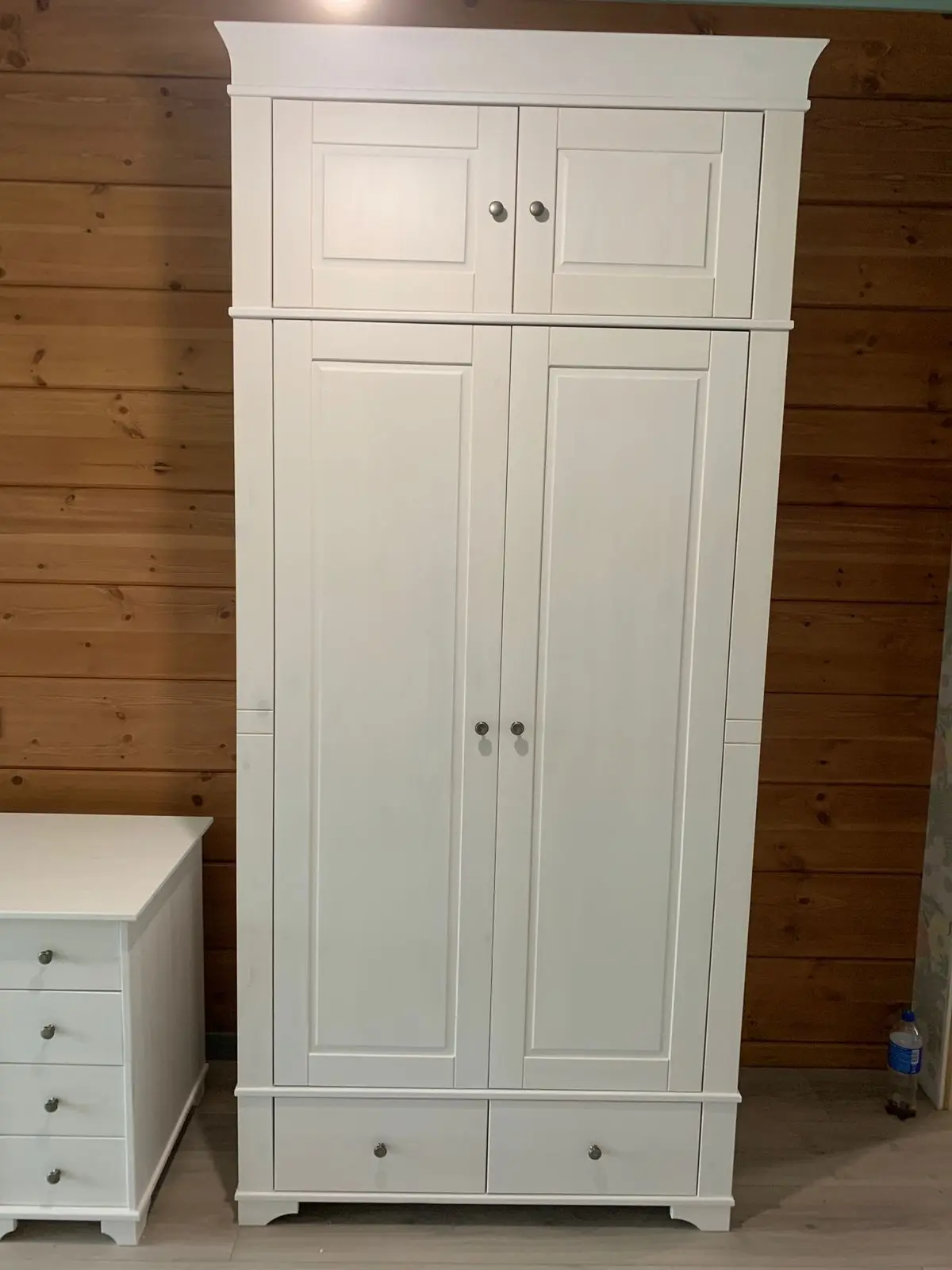 Шкаф белый 2 ящика Бейли 2-ств белый воск