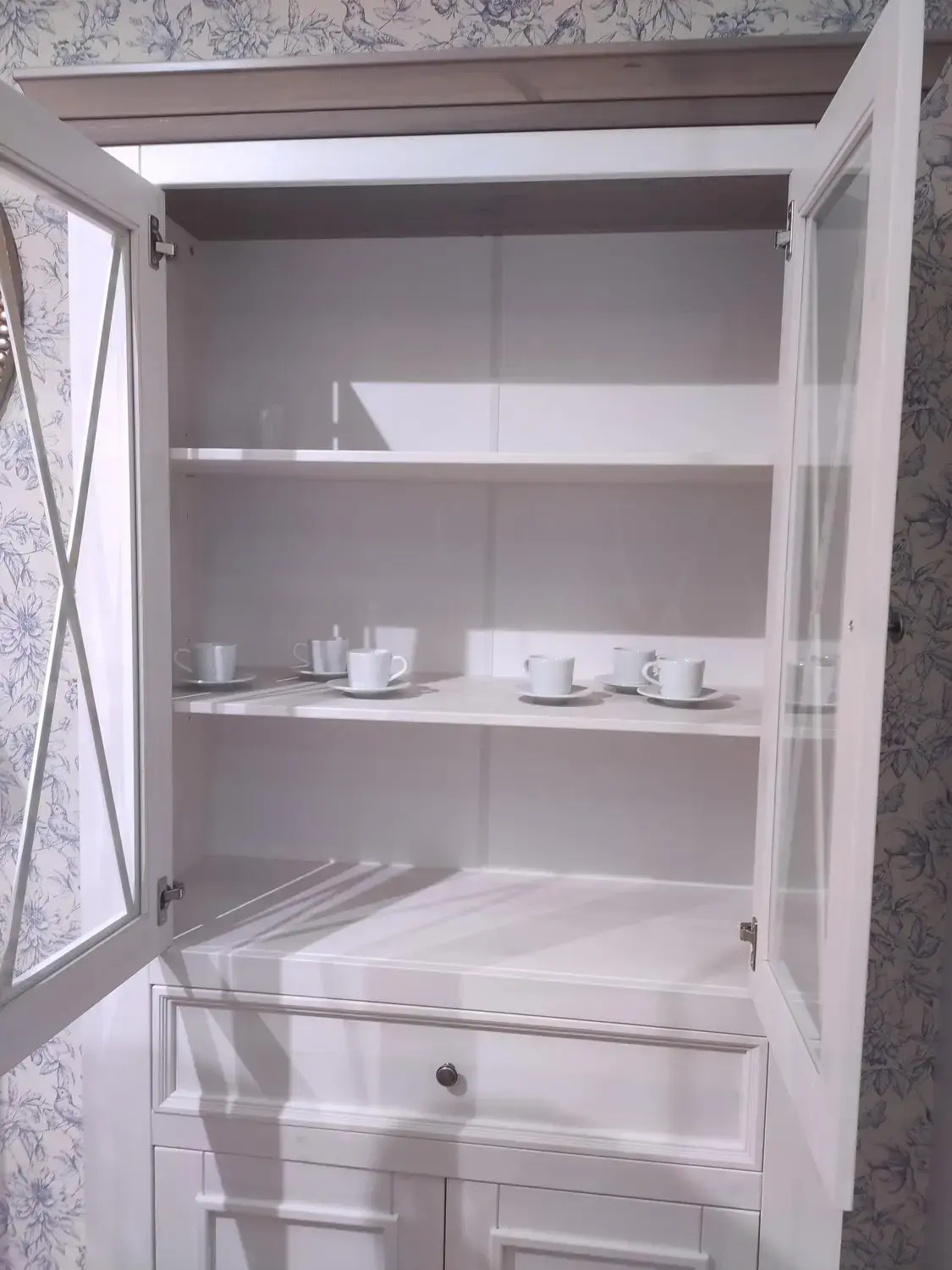 Шкаф Форест для посуды широкий 4-дверный с 1 ящиком белый воск/серый