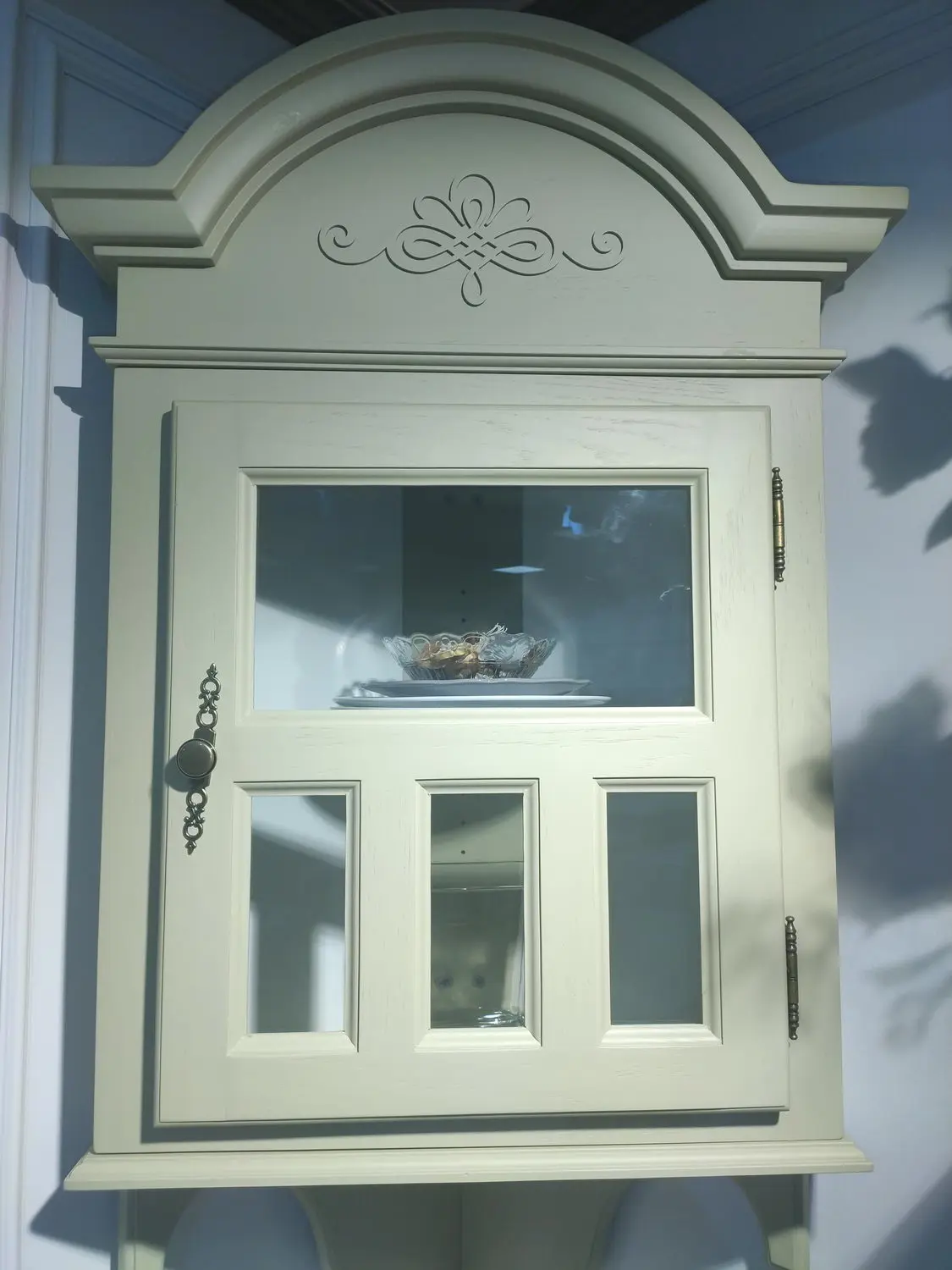 Сервант с ящиком Валенсия 2-28 сосна