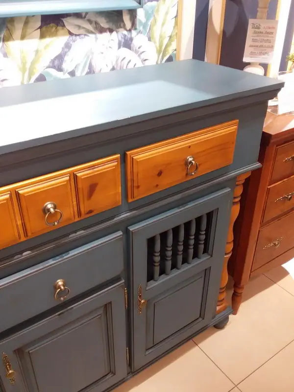 Комод Валенсия 2-17  сосна