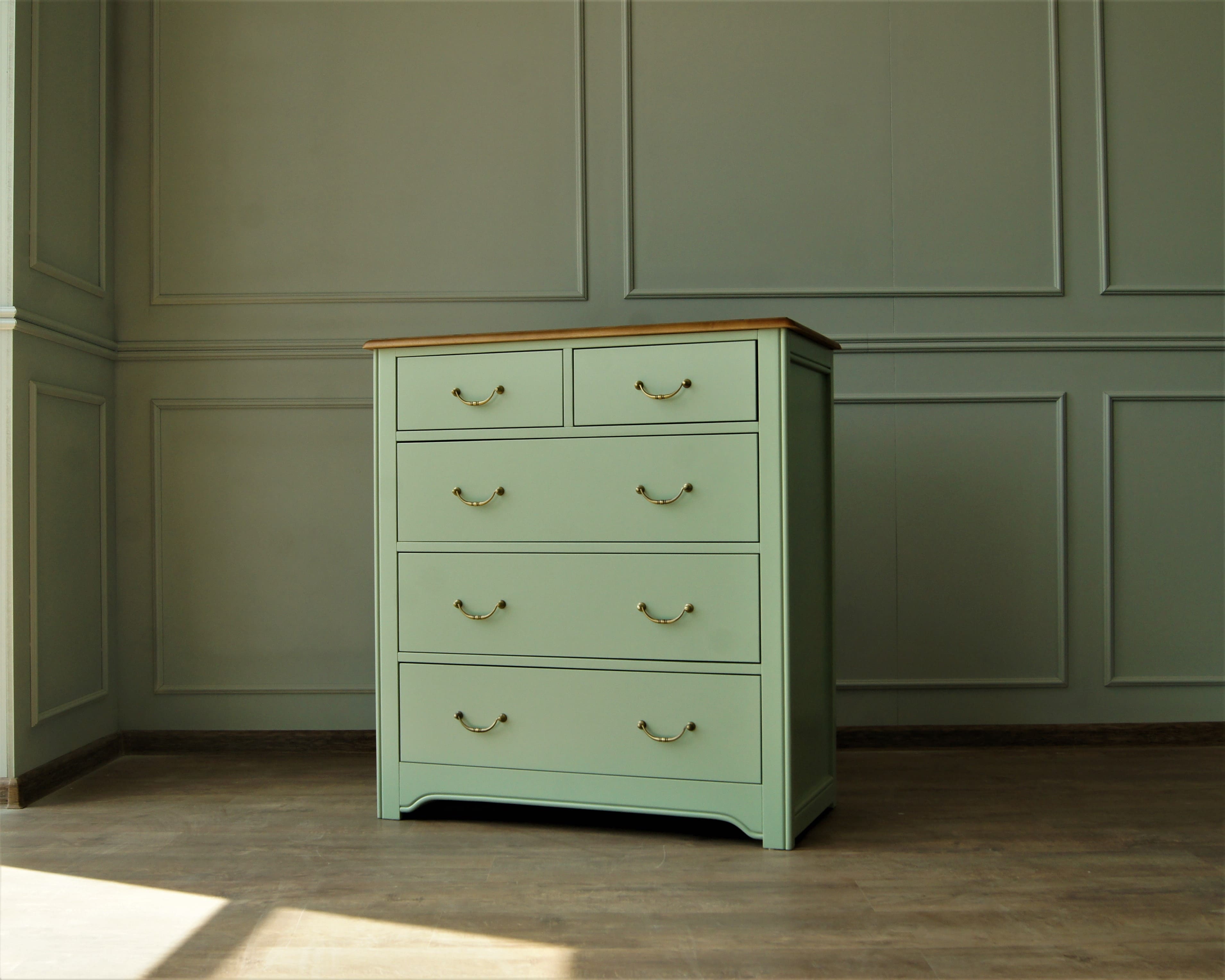 Комод массив Olivia на пять ящиков