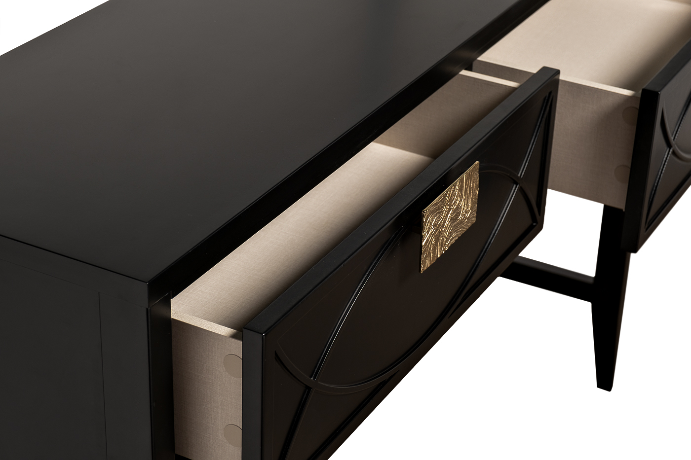 151SV-00003 Консоль черная 