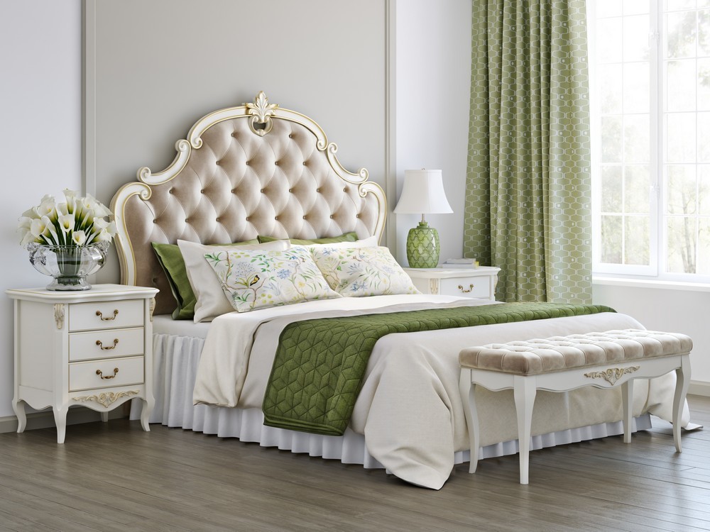 Кровать с мягким изголовьем 180*200 