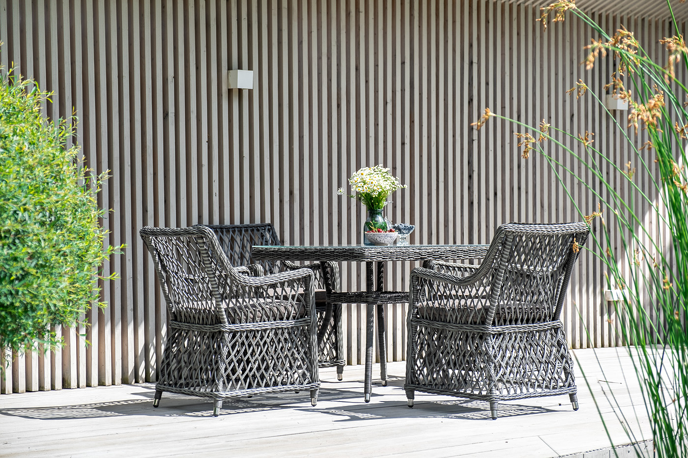"Арлиш" обеденная группа плетеная на 4 персоны, цвет графит