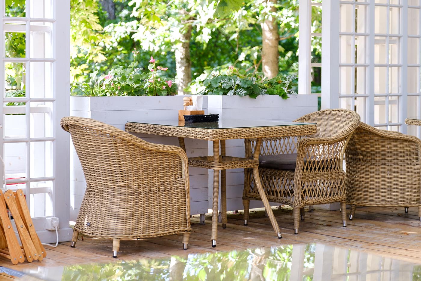 "Арлиш" стол плетеный из искусственного ротанга, цвет соломенный