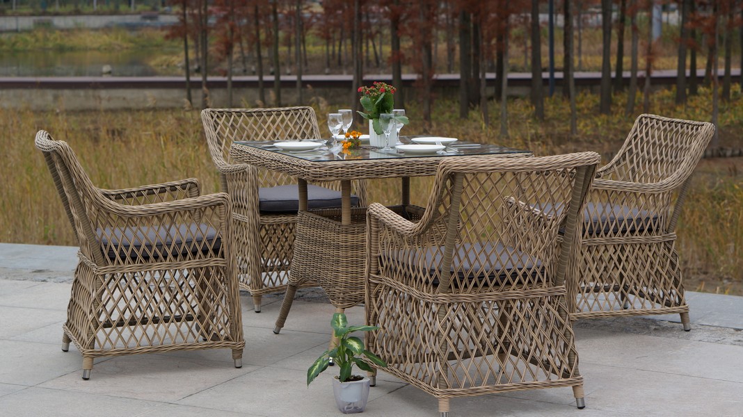 "Латтини" плетеное кресло из искусственного ротанга, цвет соломенный