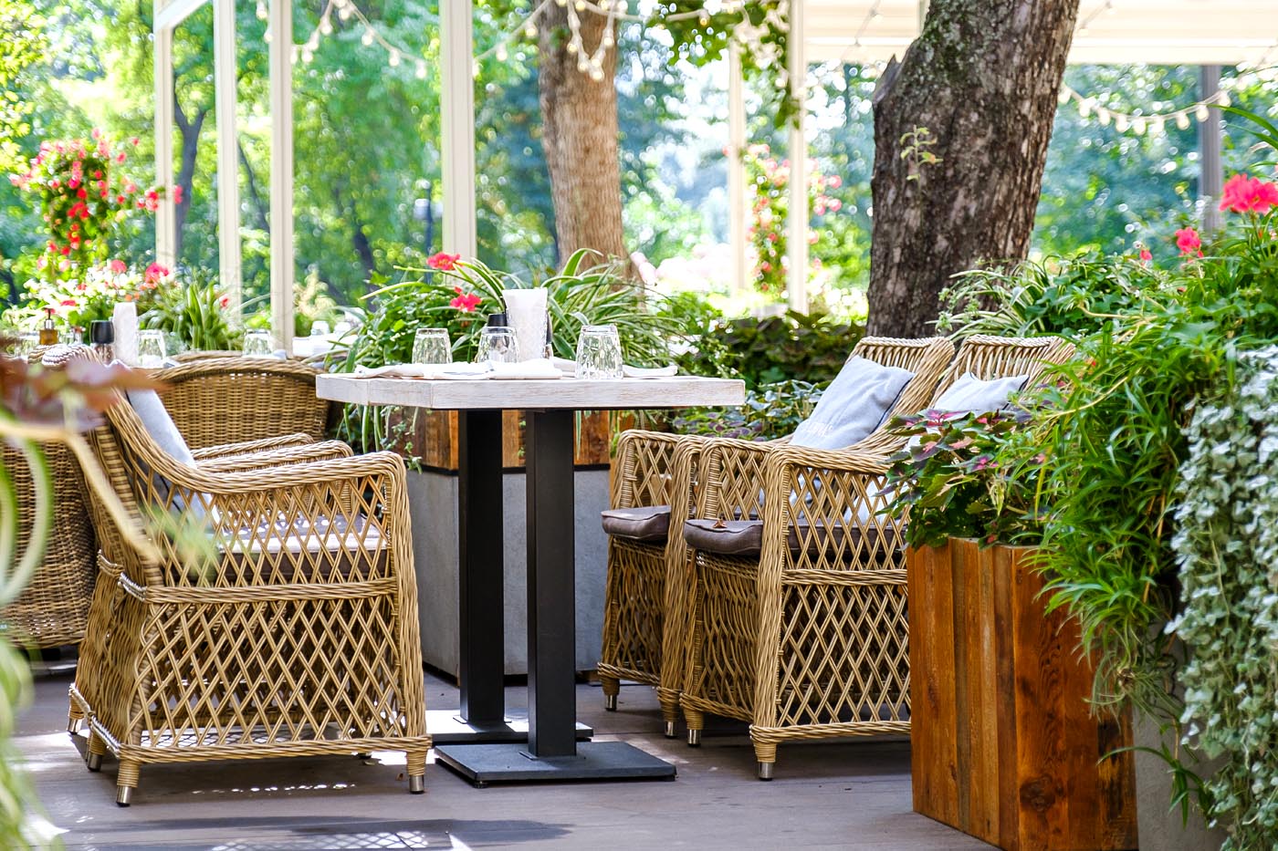 "Латтини" плетеное кресло из искусственного ротанга, цвет соломенный