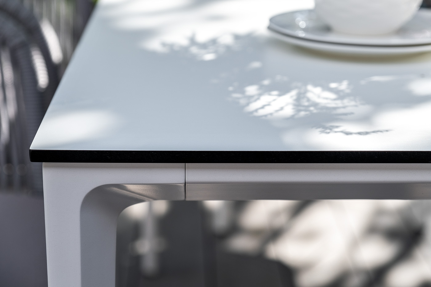 "Малакио" обеденная группа на 6 персон со стульями "Марцелло", каркас белый, роуп светло-серый