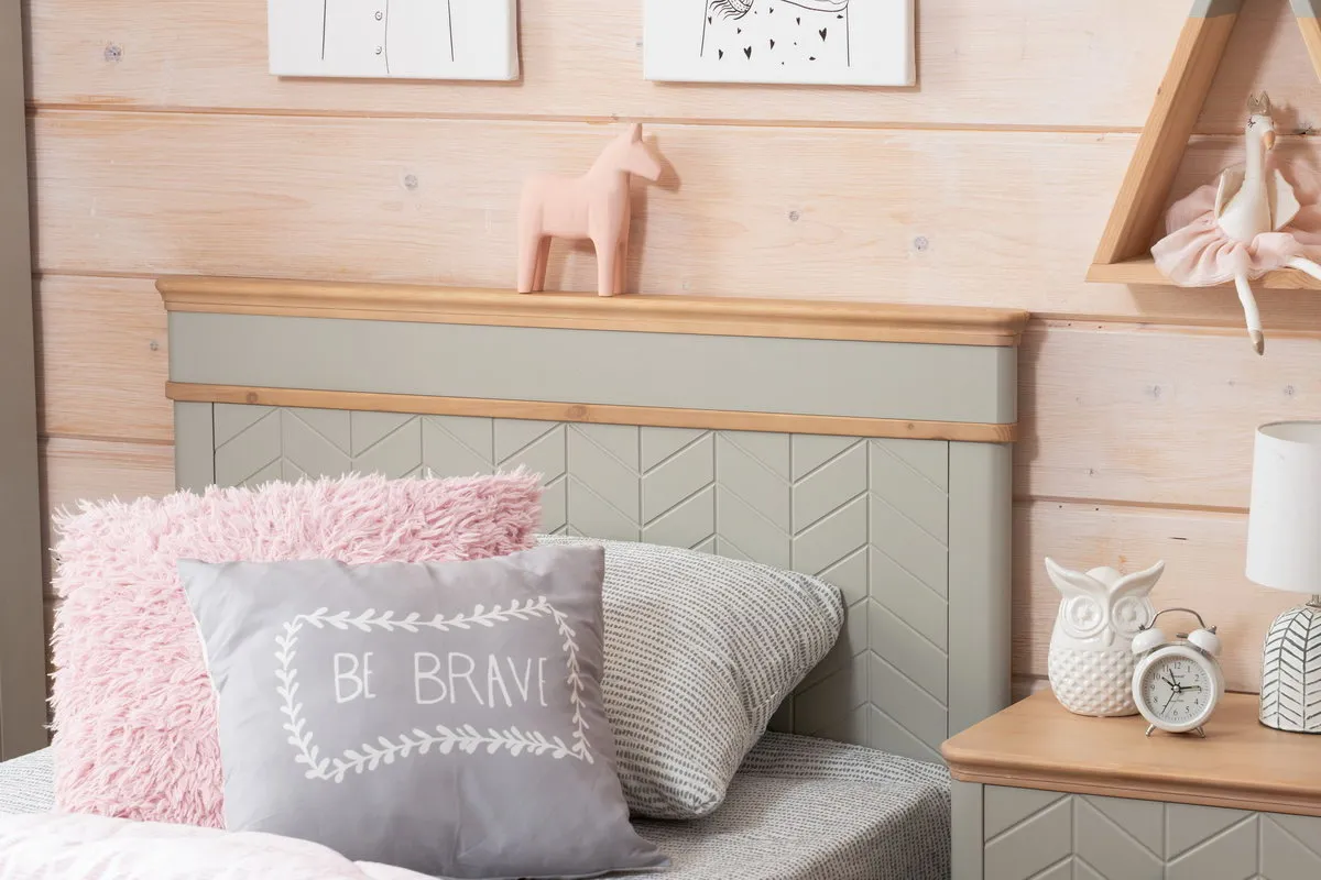   Кровать массив сосны Грета №8 1600х2000  